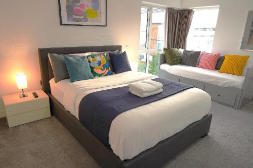 Luxury Rooms - Pick a Room - Free Parking & Kitchen Access, Near Etihad Stadium, The Coop Live & Piccadilly Station, Manchester photo 61