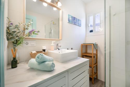 Ένα μπάνιο στο Apartamento Los Balcones A