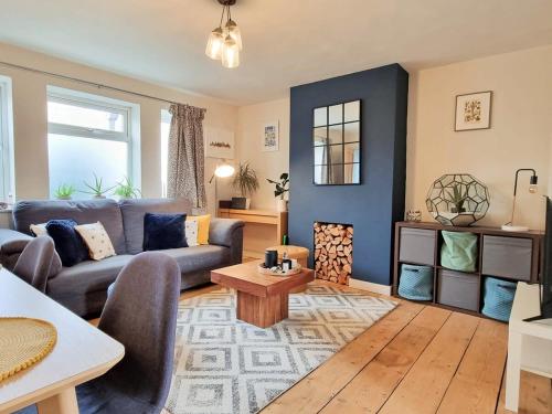Luckwell Cottage two bedroom photo 10
