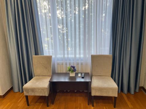 Posezení v ubytování Apart Hotel 5