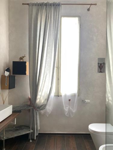 Bilik mandi di La casa di Hermes