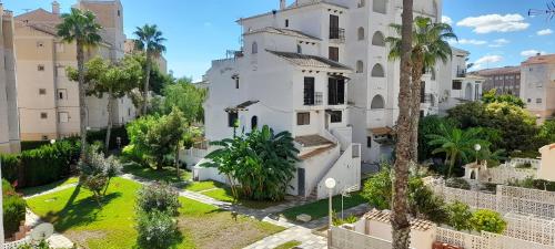 Apartment Los Locos Beach with Balcony and Wi-Fi