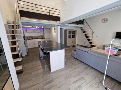 Jolie petit mazet à 10min des plages