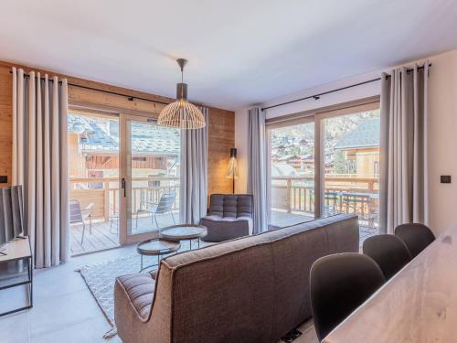 Luxueux appart 4* 6-8 pers à Champagny avec balcon, parking, WiFi et services inclus - FR-1-638-19