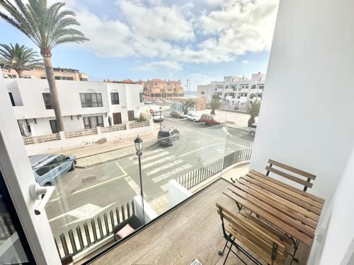 El Queque Sea View 2 bedroom 2desks and balcony