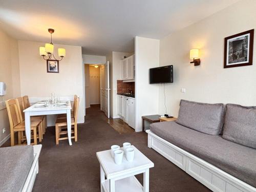 3 pièces, 6/7 pers., proche commerces, WiFi, non-fumeur - FR-1-634-4