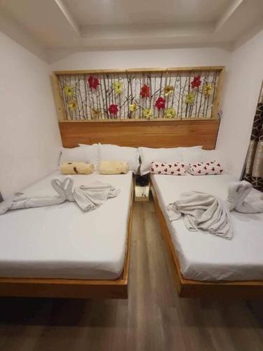 Postel nebo postele na pokoji v ubytování Baguio Breeze Encore Studio Condo