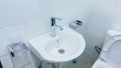 Phòng tắm tại SK Lodge Kinshasa