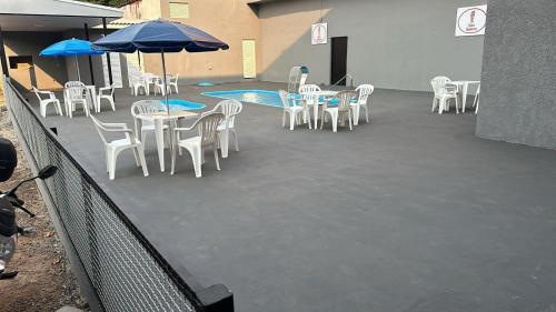 Bazén v ubytování Hotel Alibertti nebo v jeho okolí