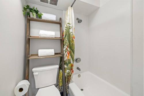 Comfy condo with parking_3