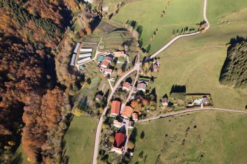 an aerial view of a group of houses in a field at Gîte des Sisampas- Terrasse privée, vue aux montages in Rencurel