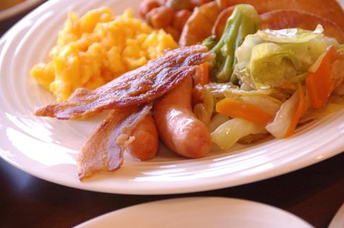 Jídlo v hotelu nebo okolí