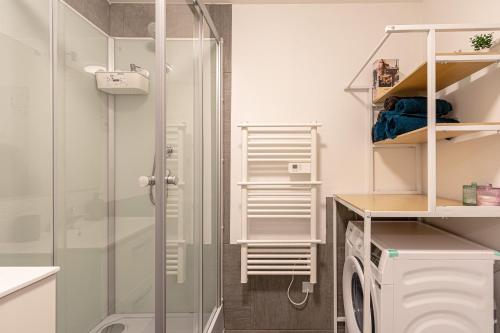 O baie la Grand logement 38m2, Aéroport Paris CDG, Disneyland Paris 20min, Parc Astérix, 1 Chambre, 1 Salon