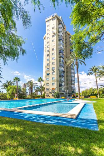 Amazing Benidorm Views 2BR Home - Pool - Parking