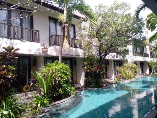 Kolam renang di atau dekat dengan Seminyak Apartment by LBV