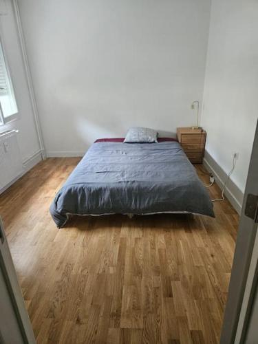 Ένα ή περισσότερα κρεβάτια σε δωμάτιο στο Appartement refait à neuf I chambre #4 sur 4
