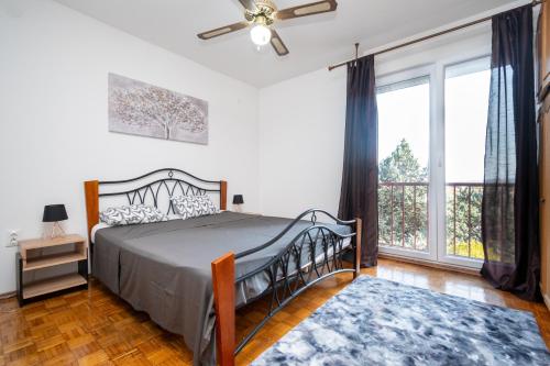 Apartments with WiFi Zadar - 23521