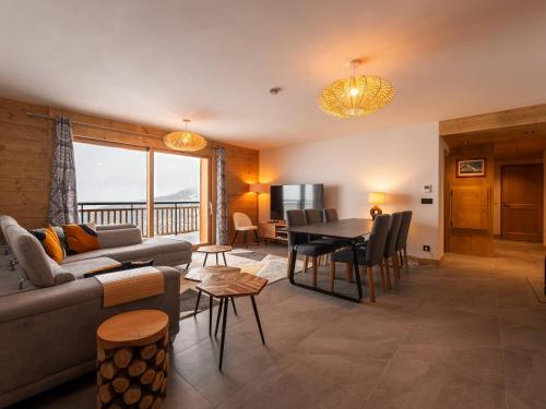 Grand appart haut de gamme 8p, skis aux pieds, vue Mont Blanc, balcon, parking, linge inclus