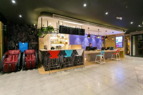 Гостиная зона в ibis Xian Lintong Huaqing Hot Spring Hotel