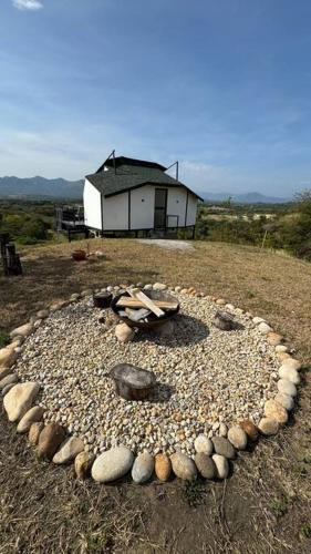 シャレーの近くで見られる自然の景観