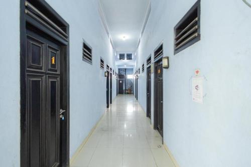 Fotografie z fotogalerie ubytování RedDoorz near Wisata Museum Angkut 3 v destinaci Songgoriti