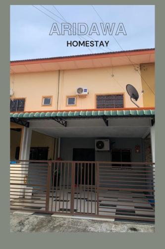 Bangunan di mana terletaknya rumah percutian