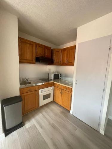 Photo de la galerie de l'établissement Appartement cosy vers gare Sète, à Sète