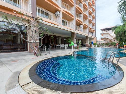 Swimmingpoolen hos eller tæt på Siam platinum Pattaya