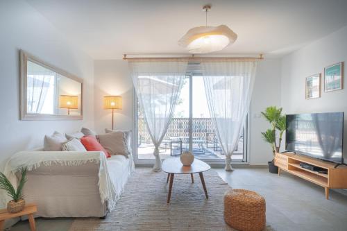 Magnifique appartement niché dans une pinède