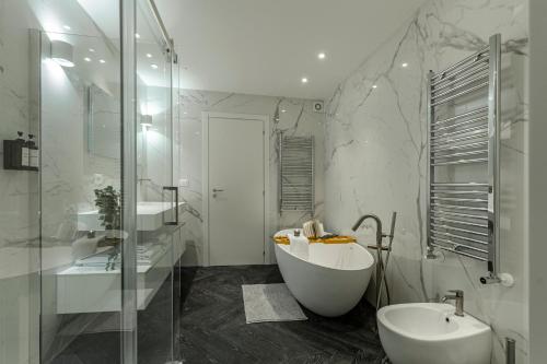 Righi Suite Apartment photo 19