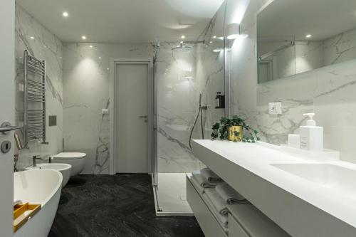 Righi Suite Apartment photo 21