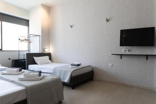 City Center Apartment IV by GOLDENLAND