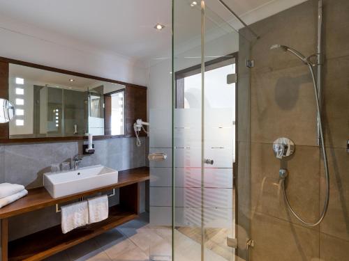 Un baño de Hotel Gasthof Blaue Quelle