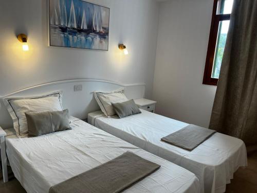 Coastal Apartment 5 Min from Playa del Inglés Pool & Quiet Complex