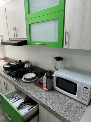 Kuchyň nebo kuchyňský kout v ubytování Hostelfc Javeriana