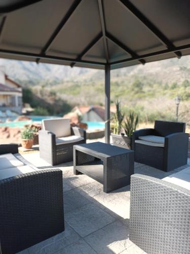 Πισίνα στο ή κοντά στο Cabañas El Mirador