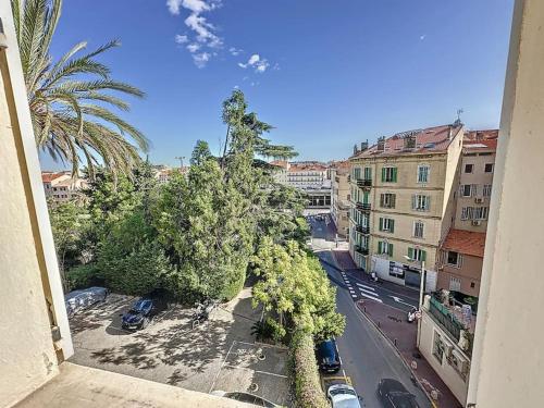60m2 parking privé - 600m Palais & plages