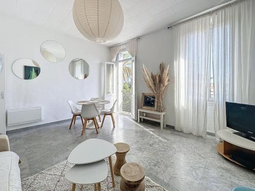 60m2 parking privé - 600m Palais & plages