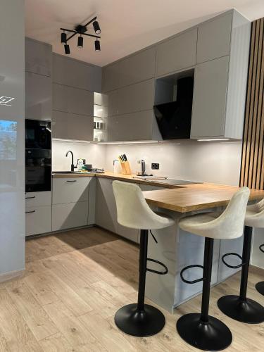 Luksusowy Apartament River Point Kępa Mieszczańska