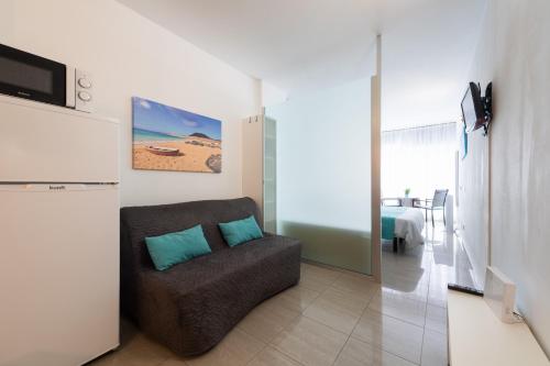 1st Line Pretty Studio Las Canteras
