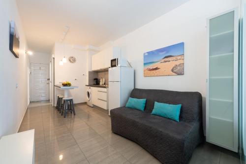 1st Line Pretty Studio Las Canteras