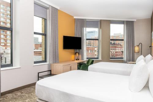 SpringHill Suites by Marriott Baltimore Downtown Convention Center Area Image