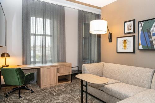 SpringHill Suites by Marriott Baltimore Downtown Convention Center Area Image