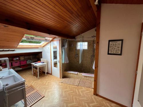 Bilik mandi di Villa bord de mer Pays Basque Bidart - Biarritz - Guethary - St Jean de Luz