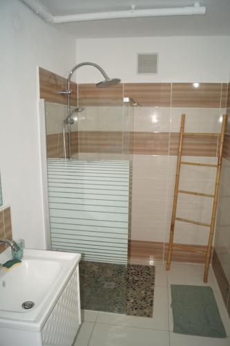 Koupelna v ubytování Magnifique appartement COZY proche de la mer