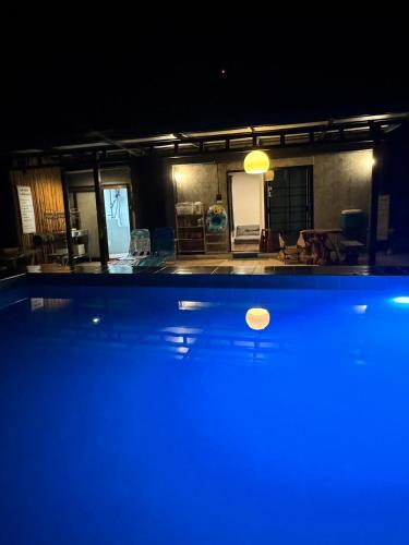 Bazén v ubytování Inthanin Pool Villa nebo v jeho okolí
