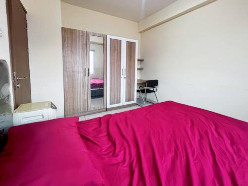 Postel nebo postele na pokoji v ubytování Apt Pinewood 2BR with Pool n Wi-Fi by 2ndHome