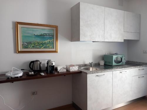 Η κουζίνα ή μικρή κουζίνα στο Villa Teodora