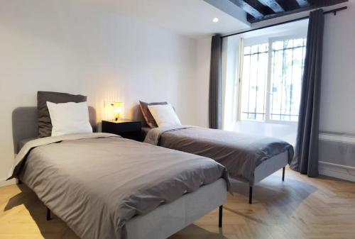 60m2 New designed 2 bdrs apt heart of Paris 75002 N2-108