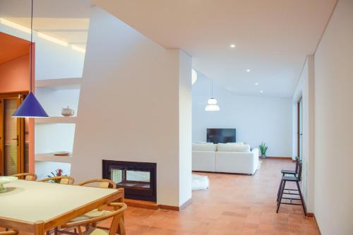 Casa Vista Verde by LovelyStay